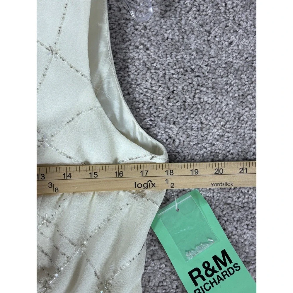 R&M Richards Petite Sleeveless Beaded Formal Dress Ivory Size‎ 8P - READ